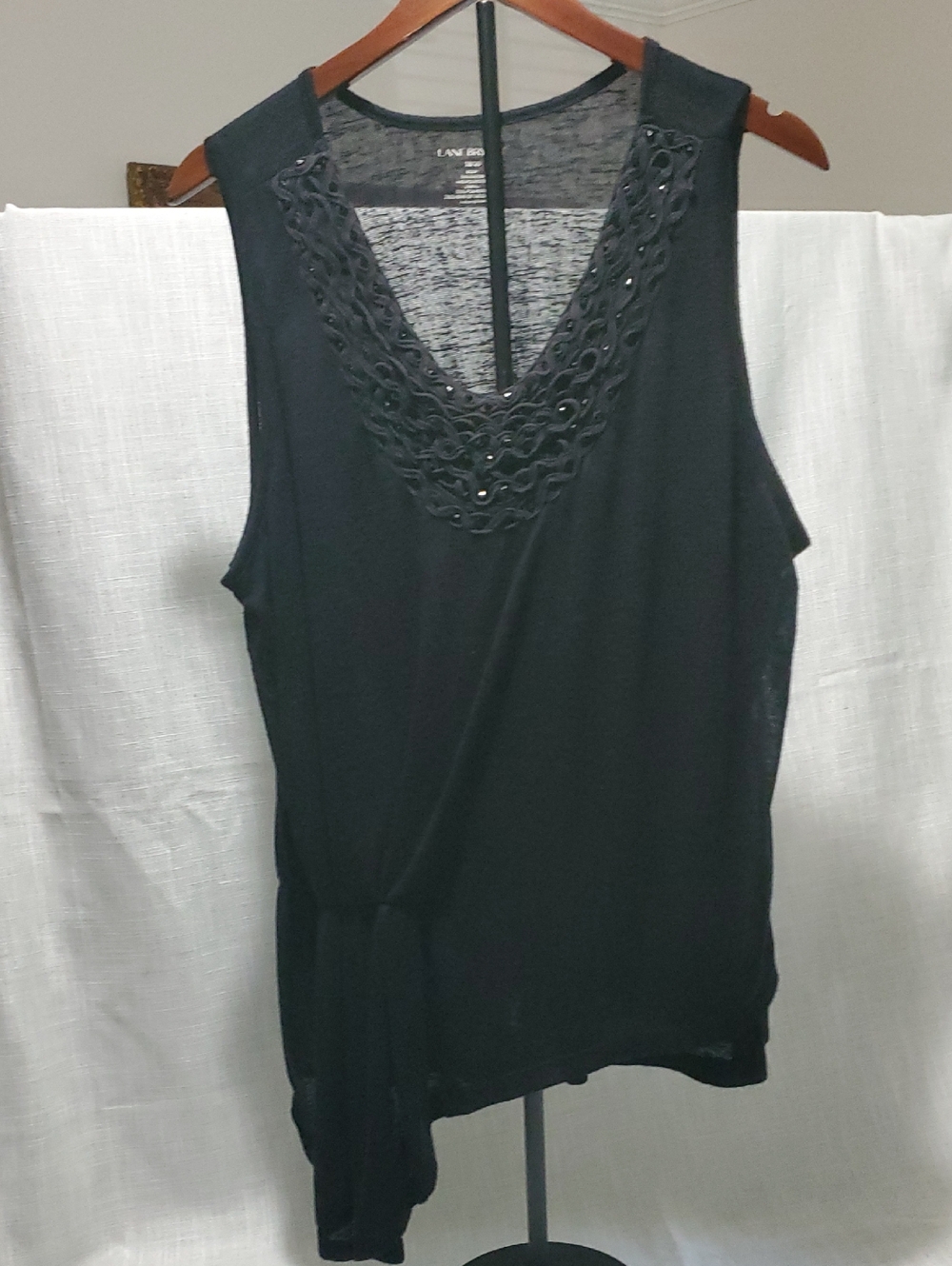 Lane Bryant Blk Crothec V-neck Sleeveless Tank With Gathers One Side. 18/20